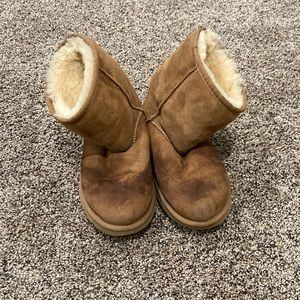 UGG Australia Women's Light Brown Short Fuzzy Lined Boots